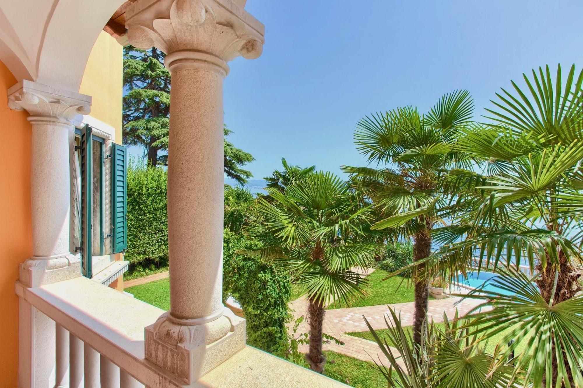 Villa Baronessa 洛夫兰 外观 照片